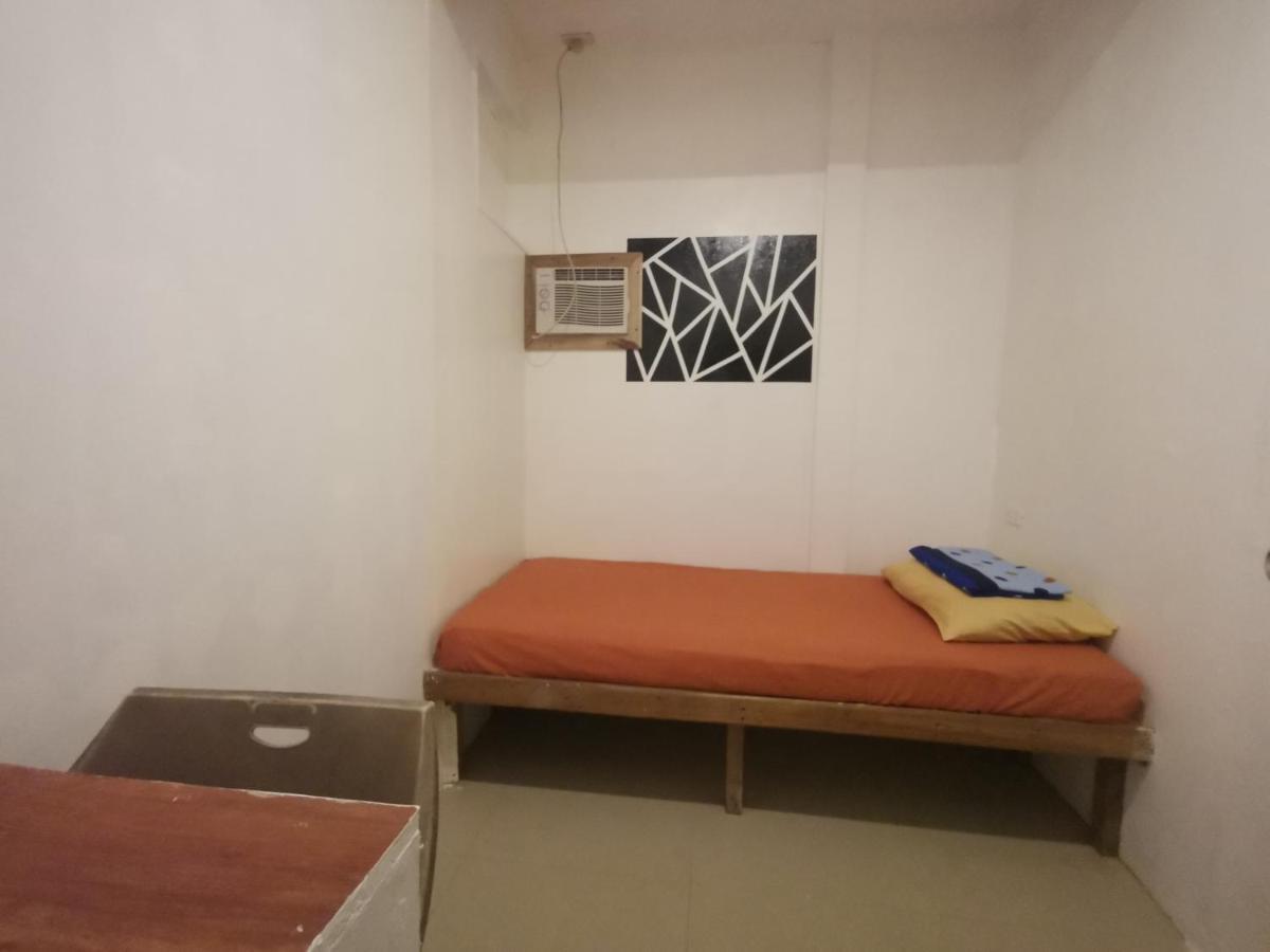 One Hostel - Эль-Нидо Экстерьер фото
